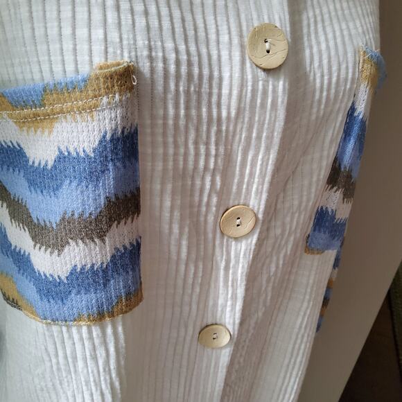 143 Story Women's Quilted Rib Textured Lightweight Wood Button Down Shirt - Picture 7 of 10